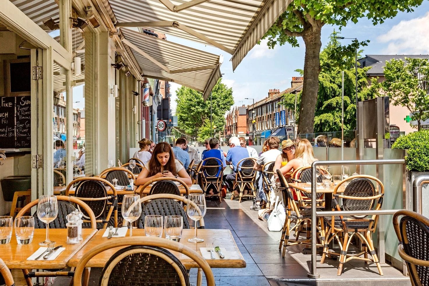 terrace of brinkleys fulham london bar