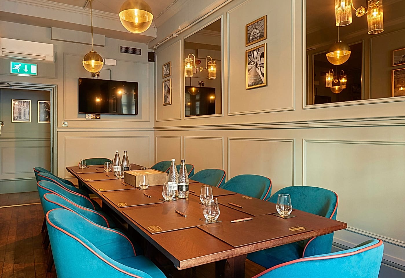 judges study browns covent garden west end meeting room london