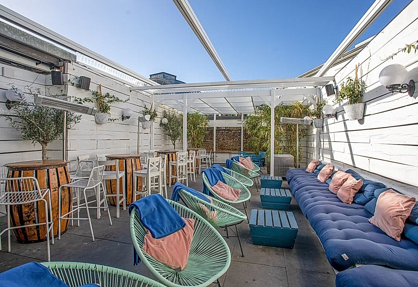 A mini tropical paradise: Bubba Oasis1