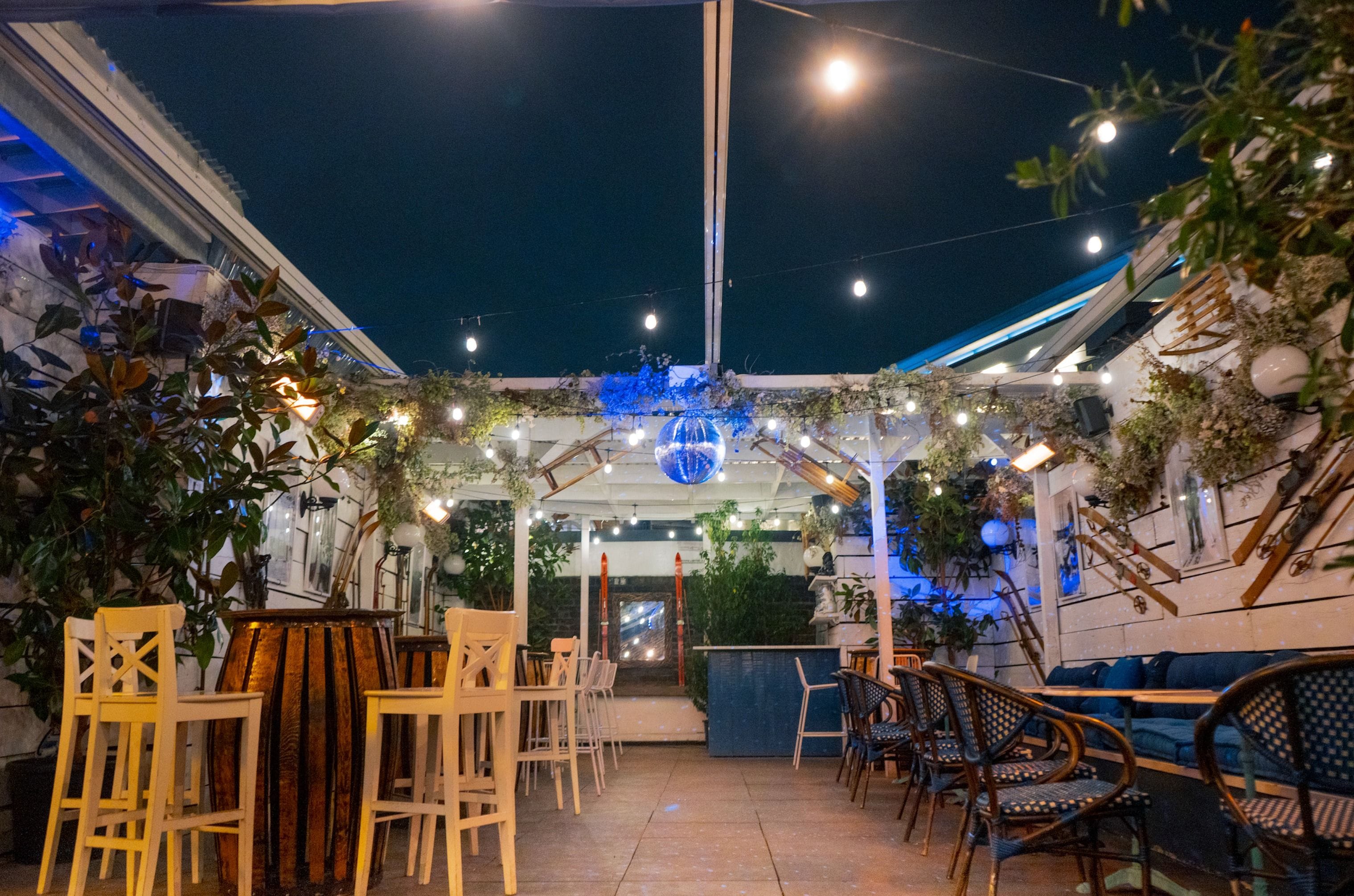 Two levels of festive fun in Angel, Islington: Bubba Oasis image 3