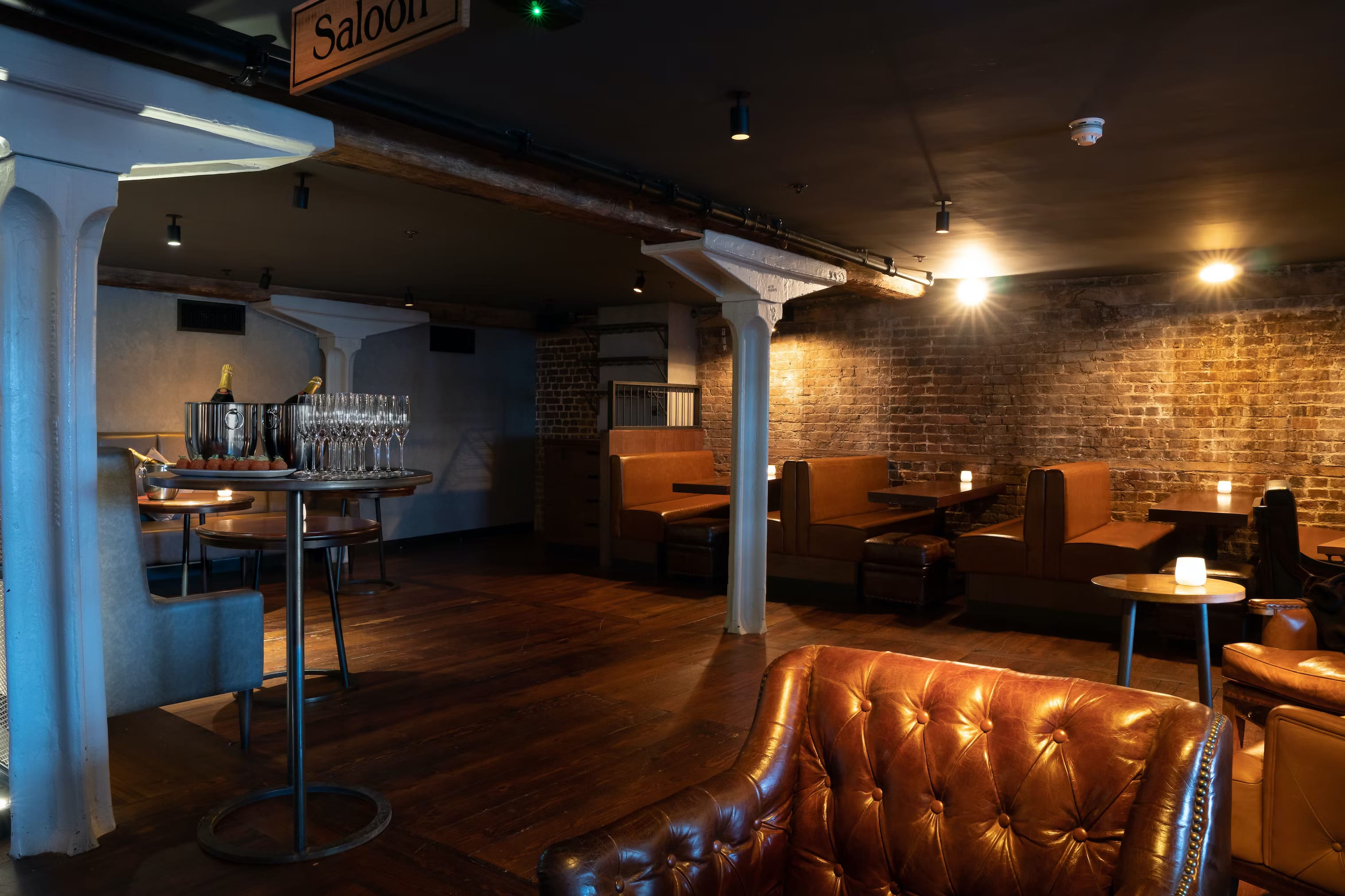 private dining at burger and lobster in canary wharf london