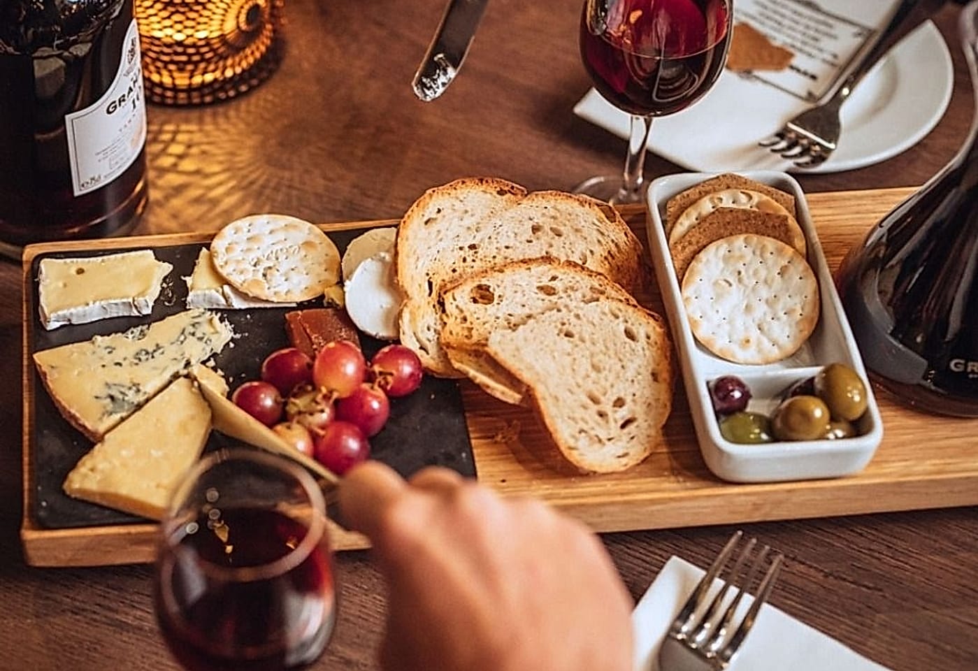 champagne charlies embankment wine bar london