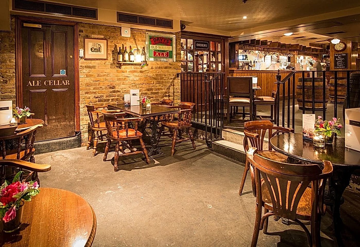 champagne charlies embankment wine bar london