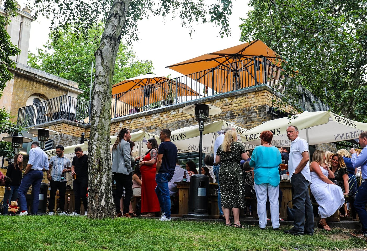 A leafy garden with a Latin twist: Chiringuitos1