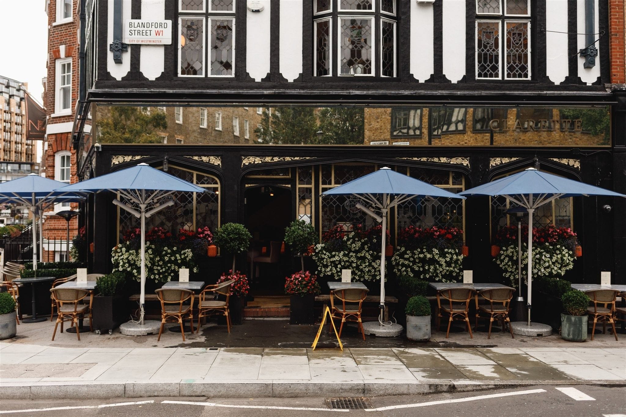 exterior of the clarette marylebone bar london