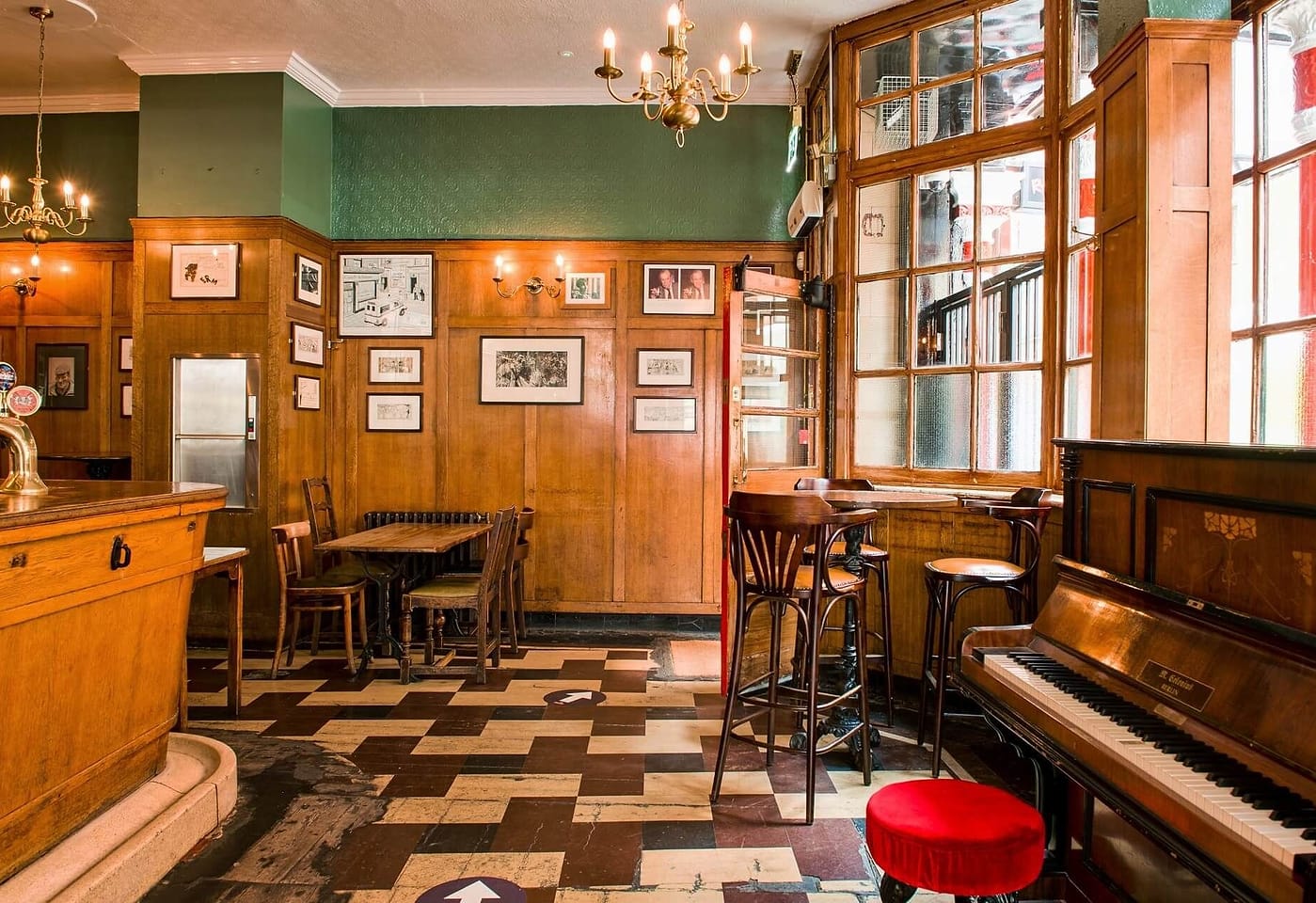 coach and horses west end pub