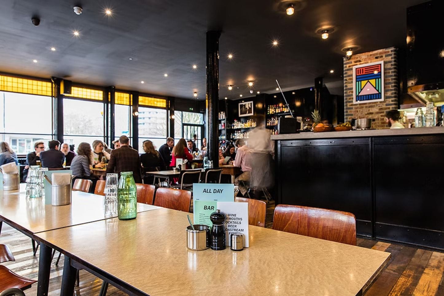 Get some coins ready and go to this bar in Farringdon: Coin Laundry image 2