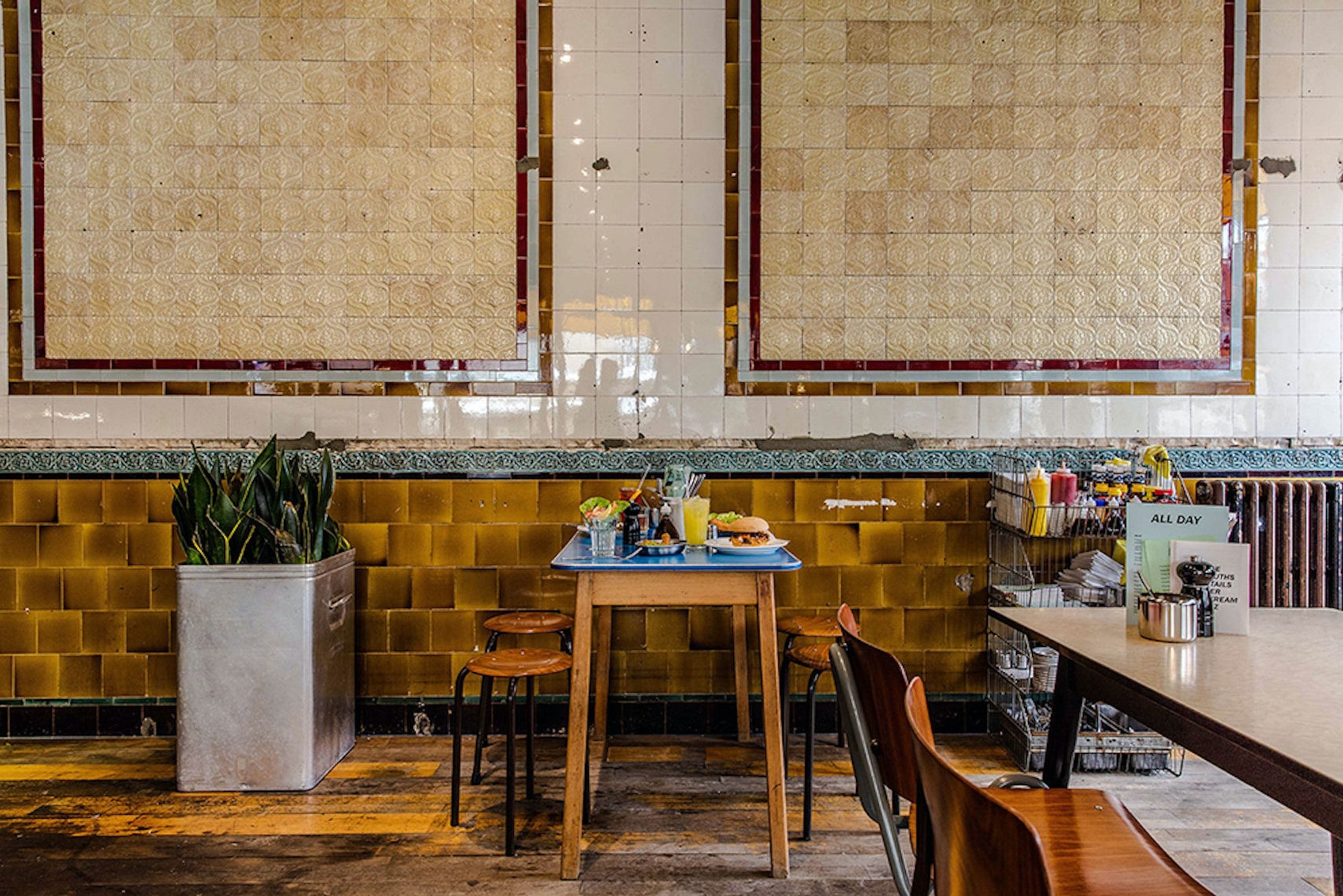 interior of coin laundry clerkenwell bar london