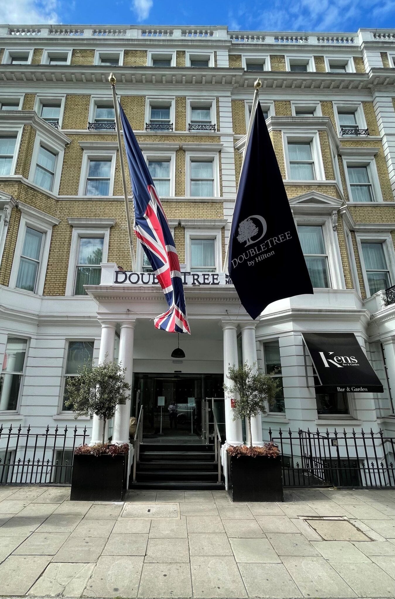 exterior of the doubletree kensington in south kensington london