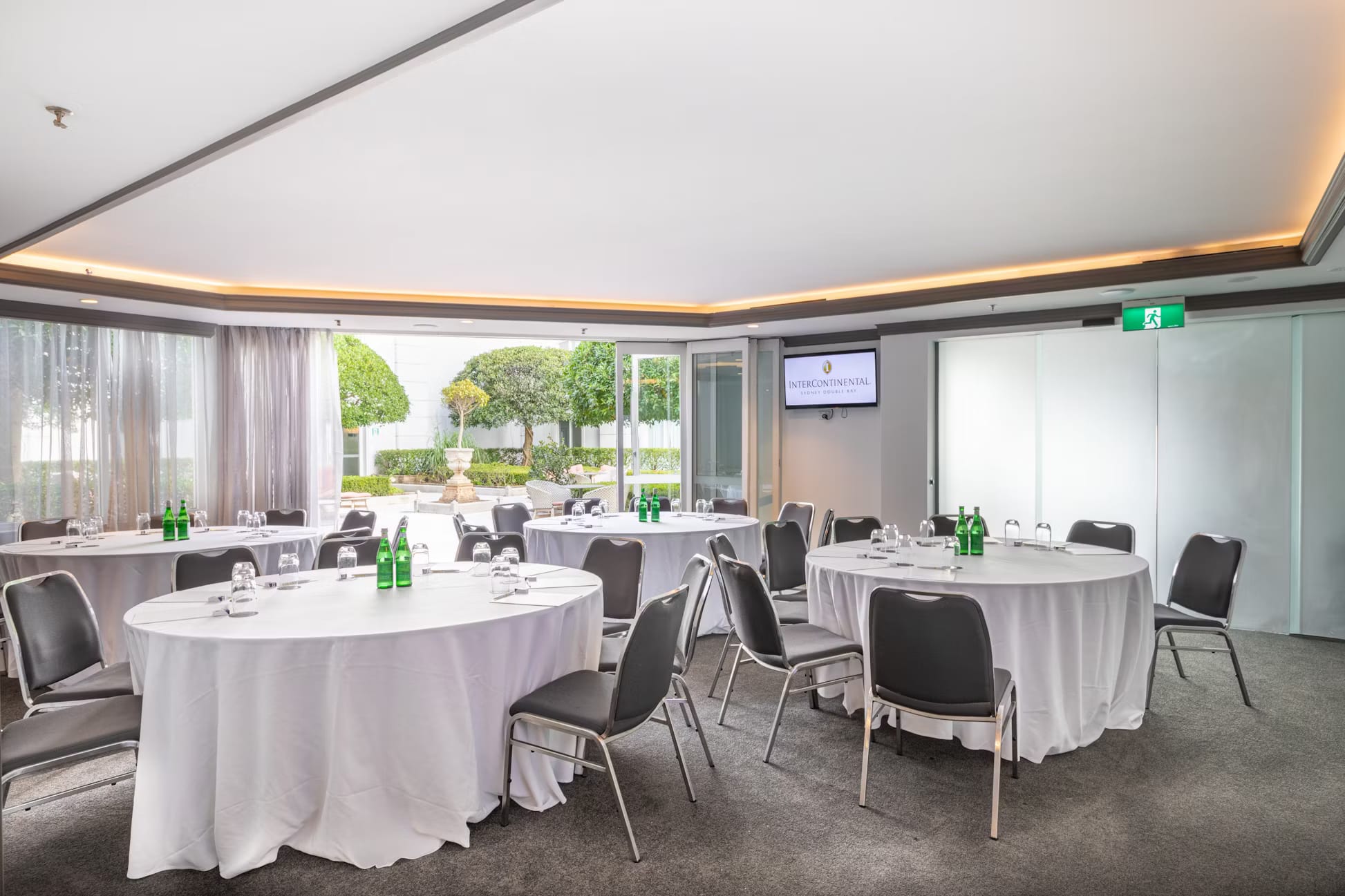 Courtyard, InterContinnental Double Bay image 3