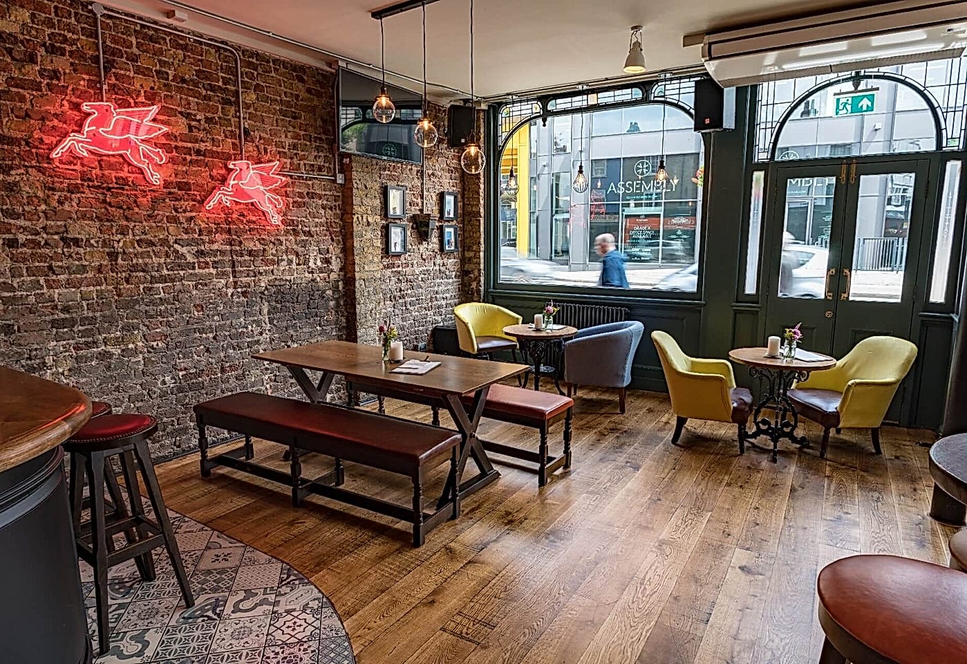interior of the distillers hammersmith london bar