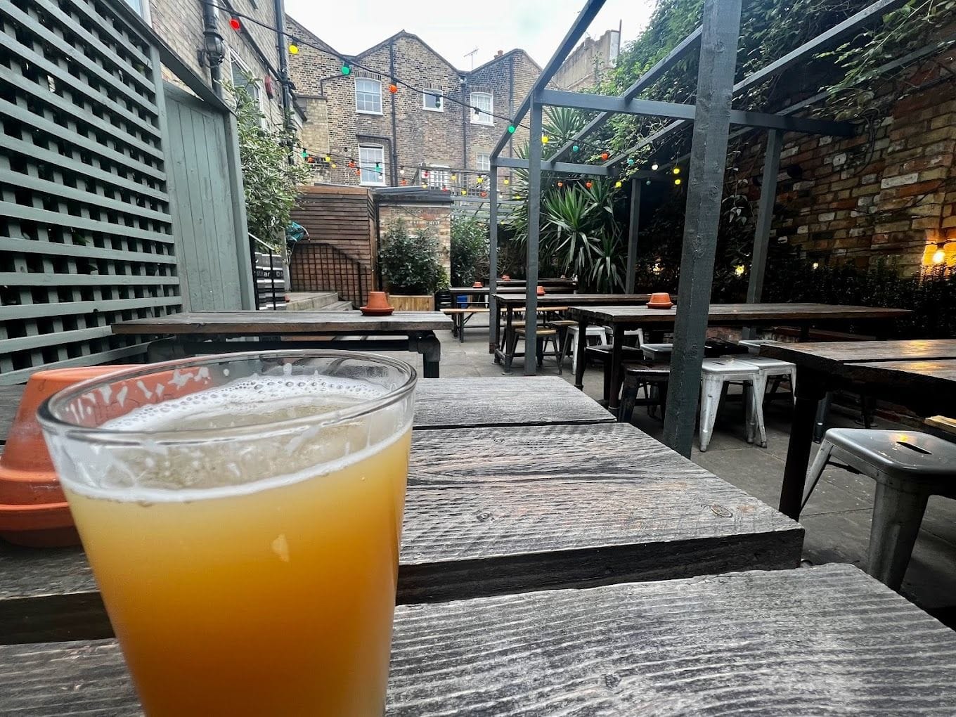 The London beer garden full of good surprises: Earl of Essex image 3