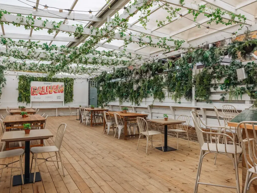 A Balham bar that’s a perfect blend of food and cinema: The Exhibit image 3