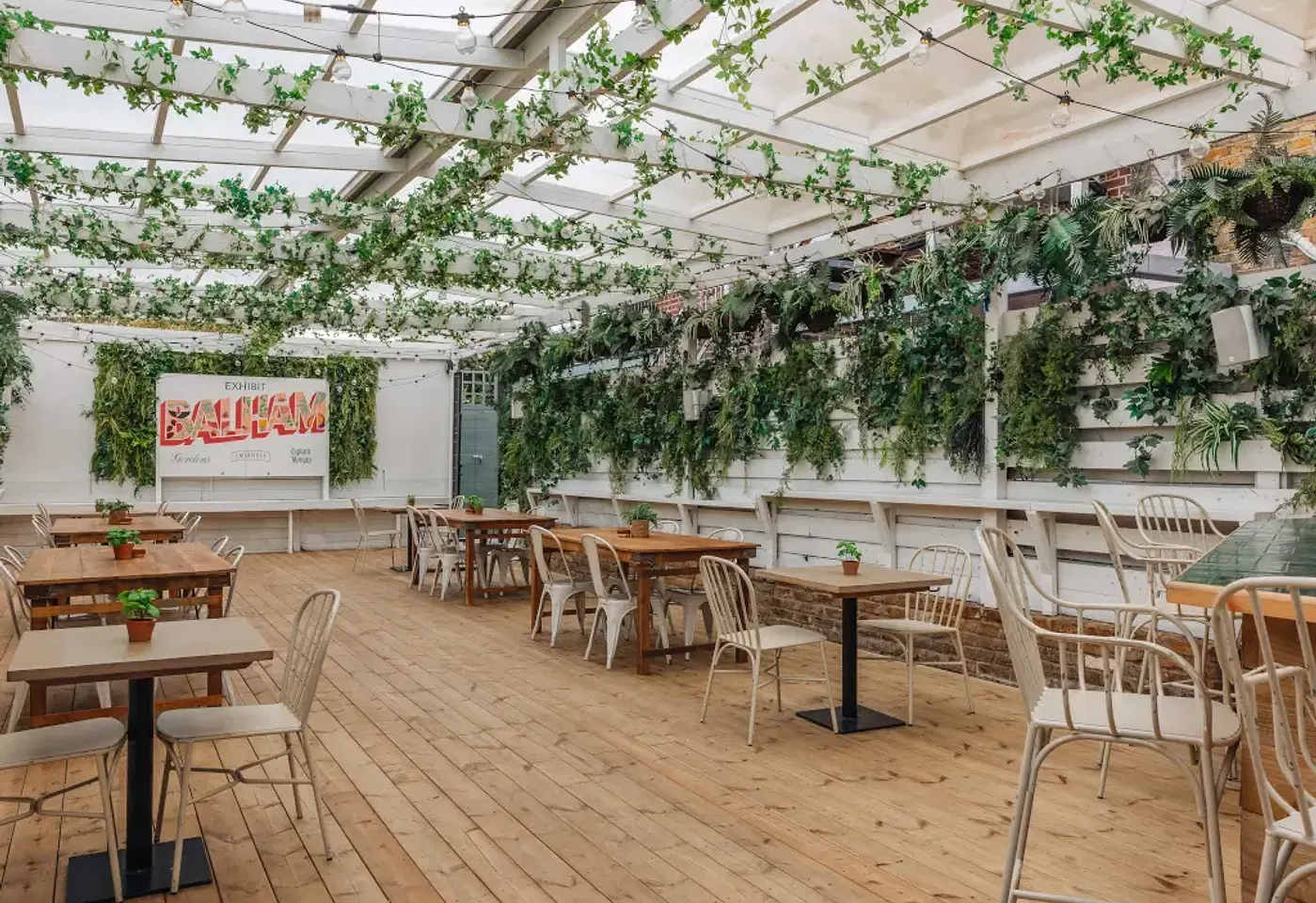 A Balham bar that’s a perfect blend of food and cinema: The Exhibit image 3