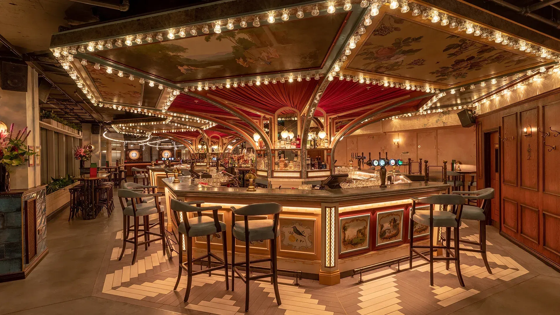The best Victoria bar for darts and drinks: Flight Club Victoria1