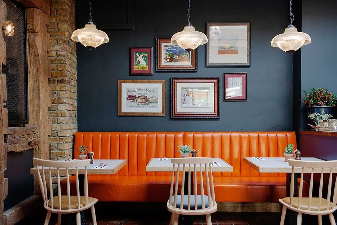 A beer garden in a South London local: The Florence image 3