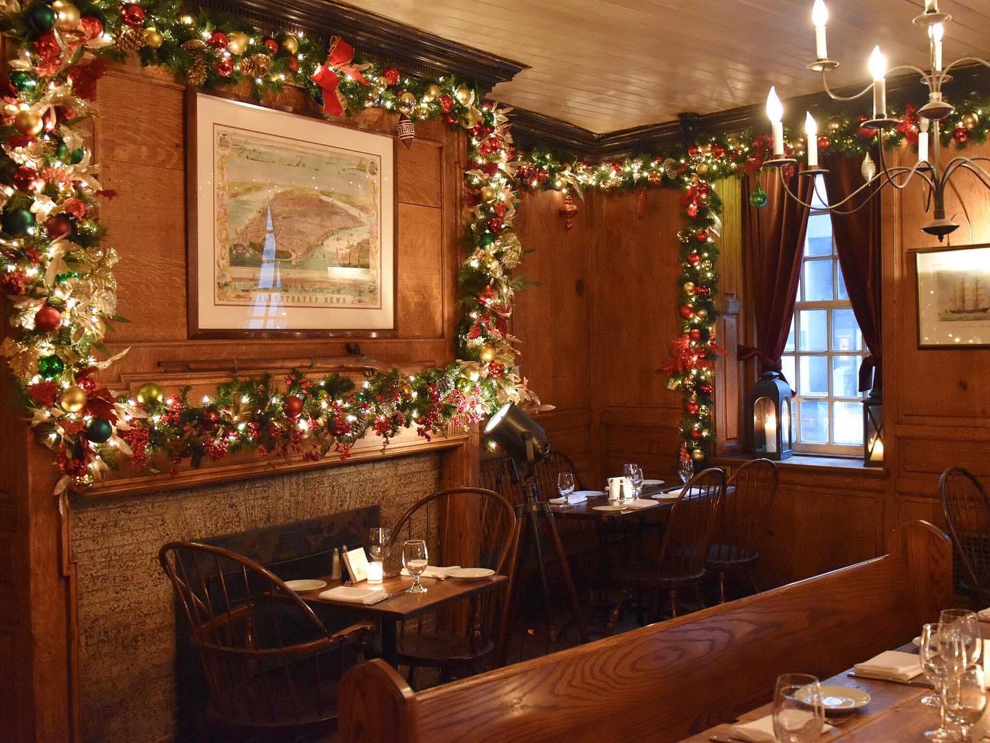 fraunces tavern christmas party venue lower manhattan nyc holiday festive event 