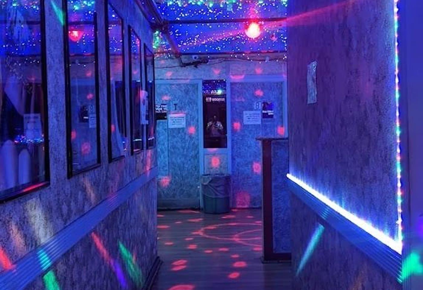 A simple, authentic karaoke den: Gagopa Karaoke image 3