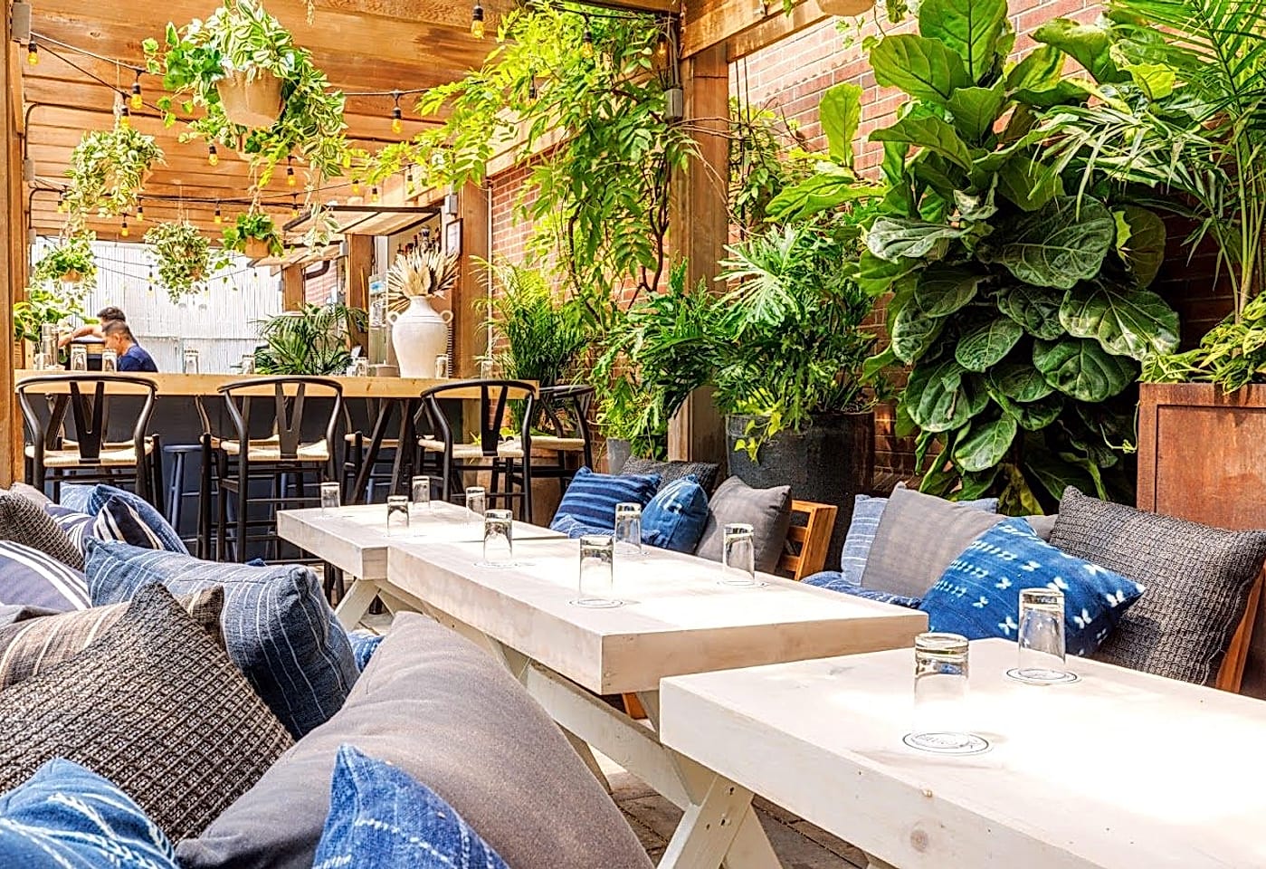 SoHo’s beach bar with lively summer party vibes: Gilligan’s image 2