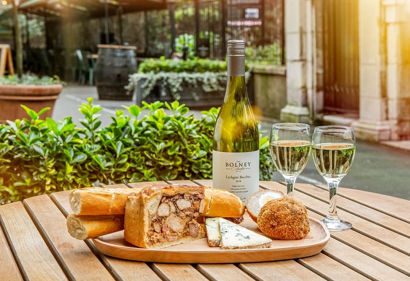 gordons wine bar embankment london