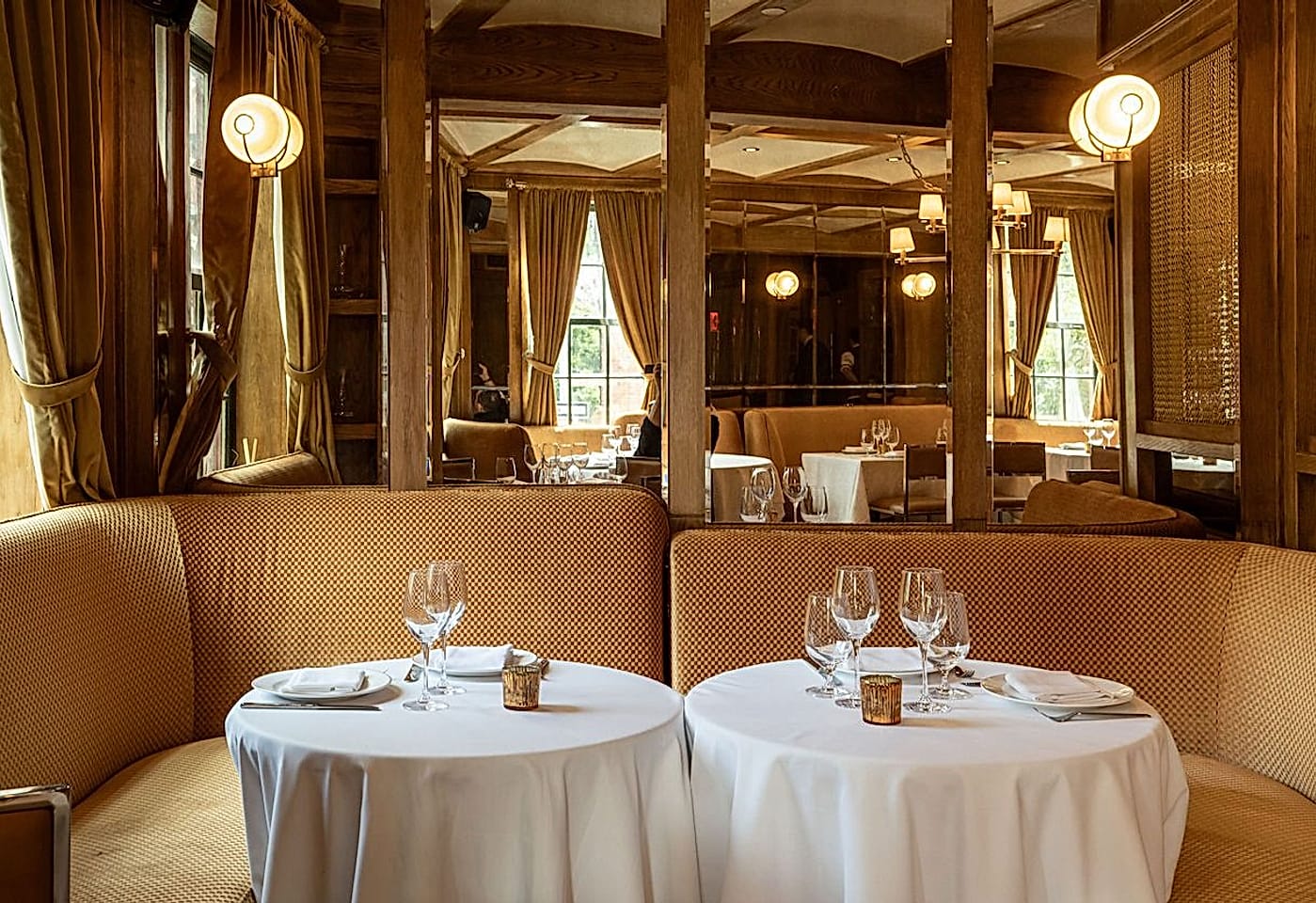 A Greenwich Village rehearsal dinner spot off the pages of the Great Gatsby: The Golden Swan image 2