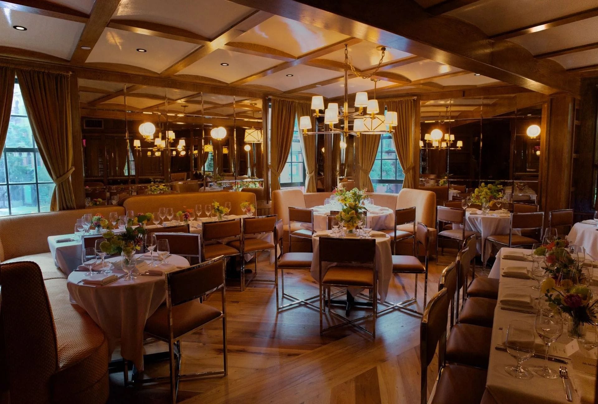 A Greenwich Village rehearsal dinner spot off the pages of the Great Gatsby: The Golden Swan 1