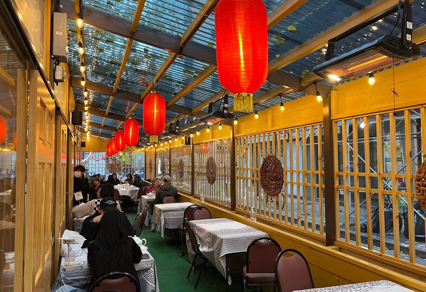 Enjoy a mystical night out at this Chinatown private dining venue: Golden Unicorn image 3