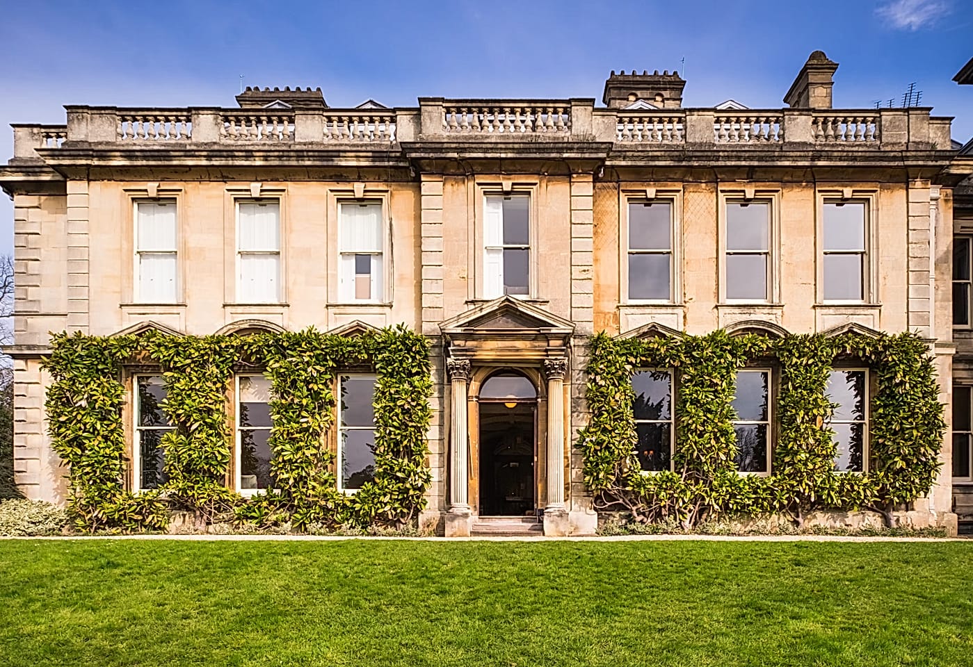 A decadent Bristol Hall: Goldney House1