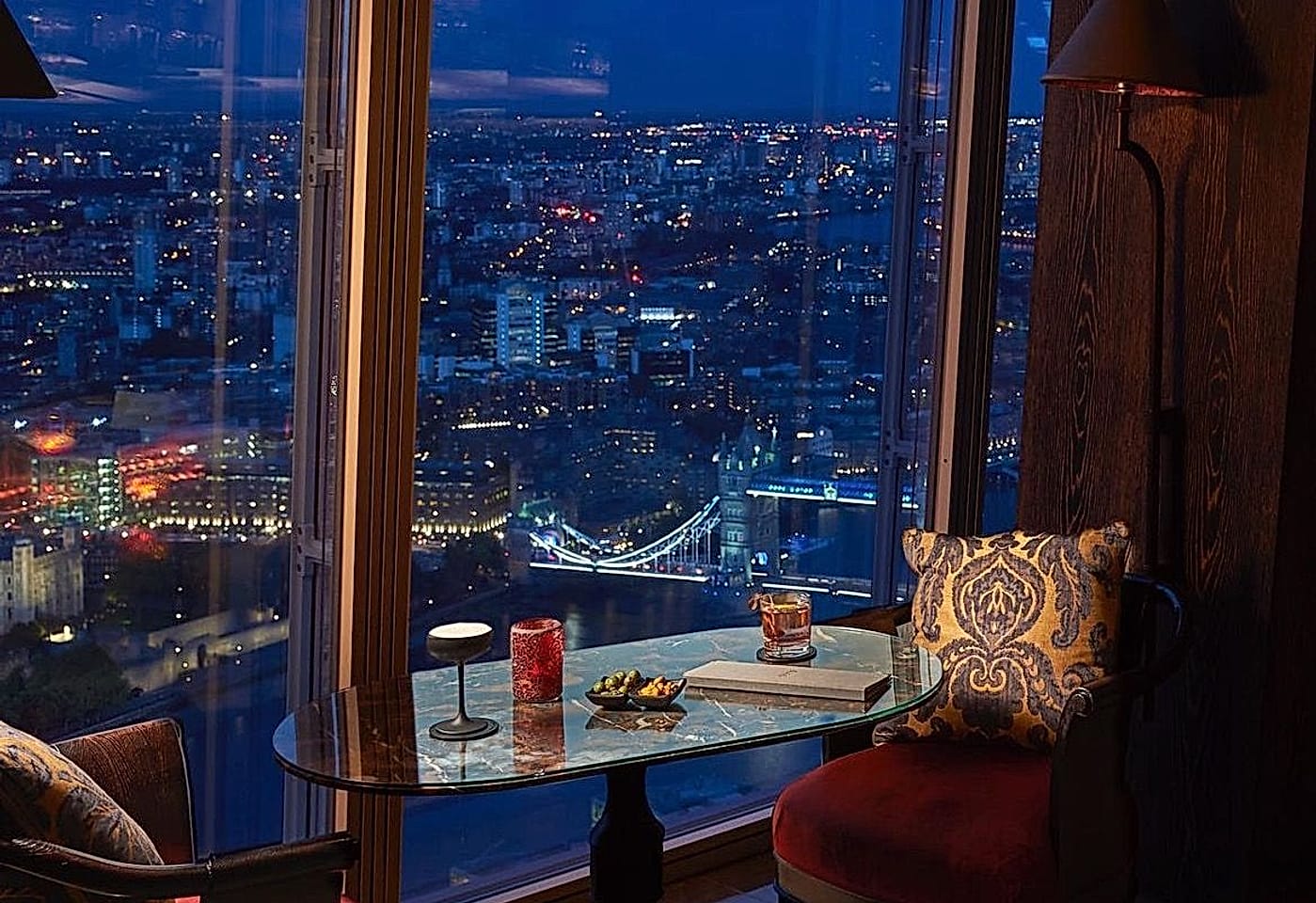 gong London bridge London