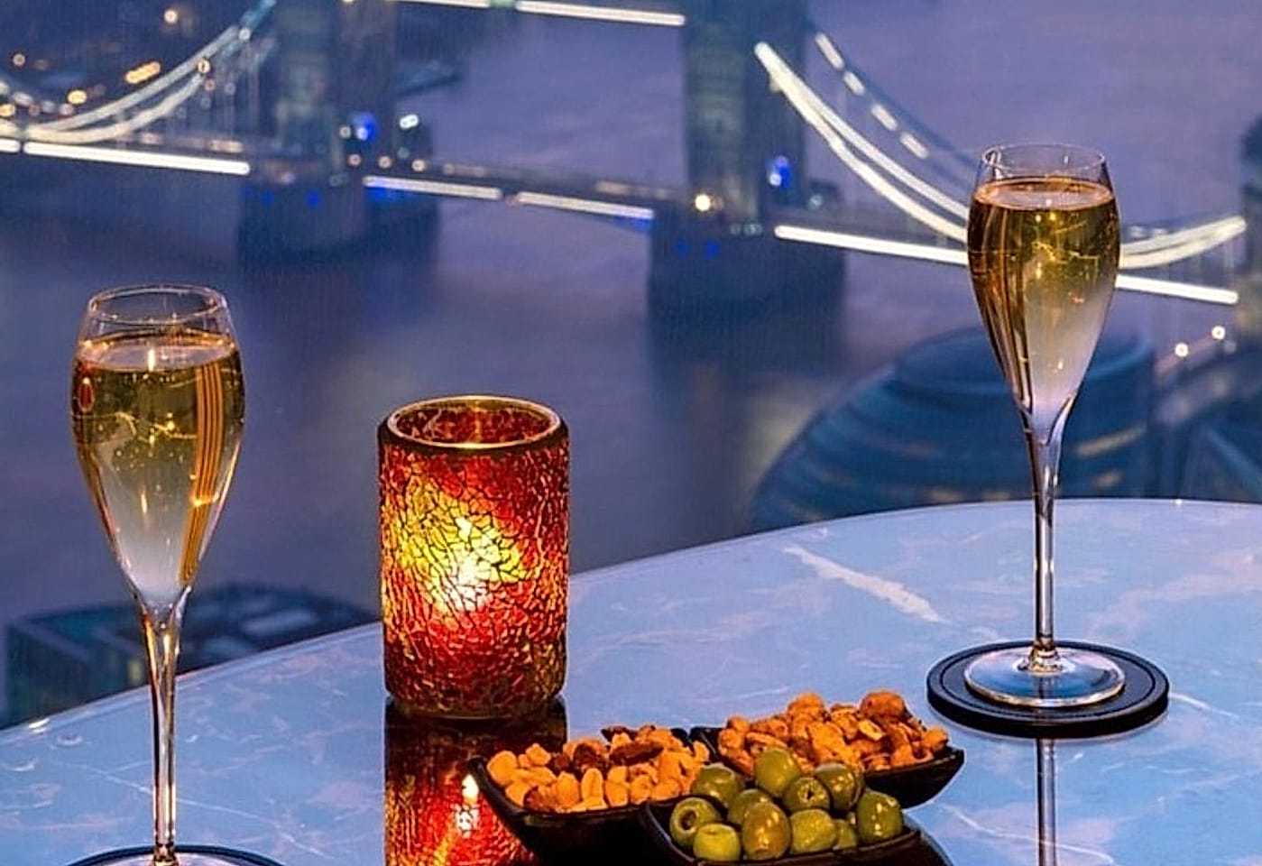 gong London bridge London