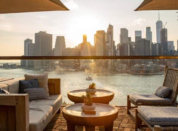  A Brooklyn outdoor bar that offers cocktails poolside: Harriet’s Rooftop1