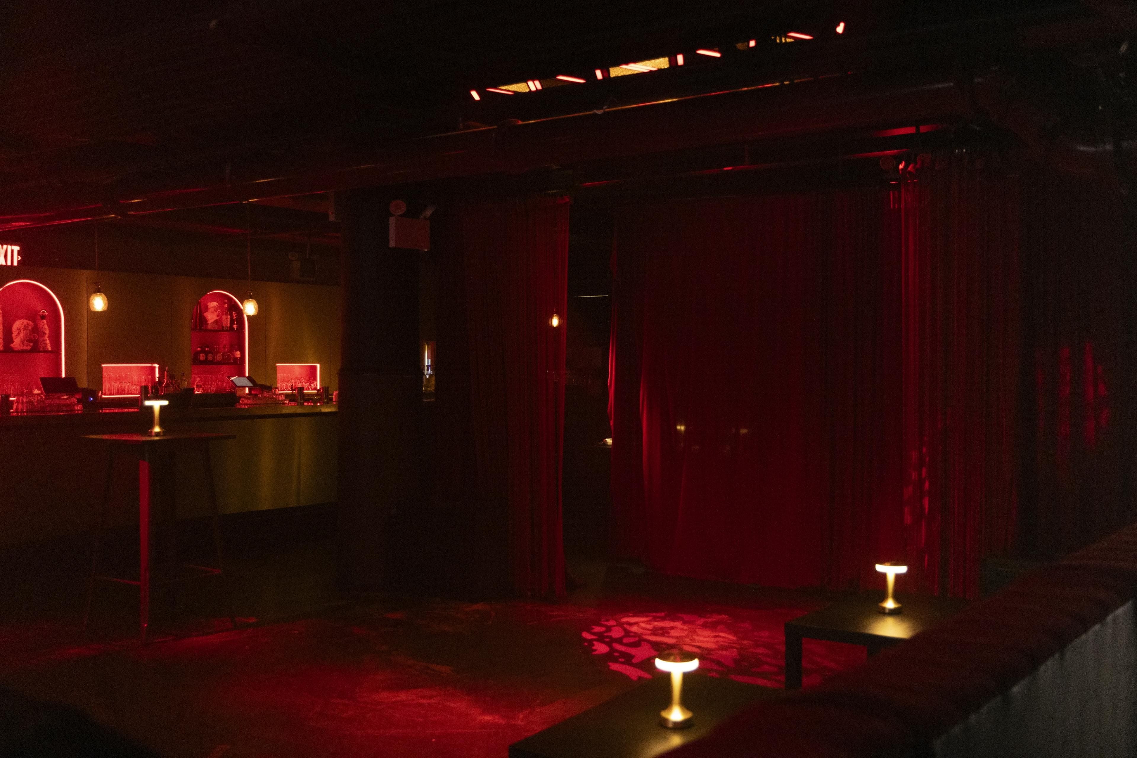 Secretly the best birthday spot in Manhattan: Hearsay 1