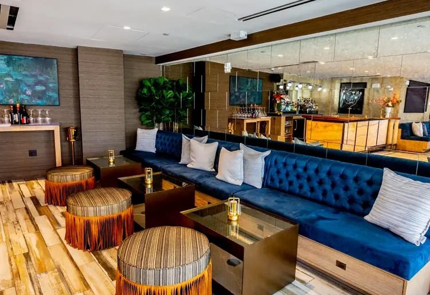 A penthouse escape from the city: Hide Rooftop image 3