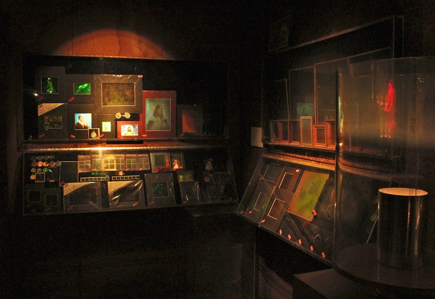 holographic studios midtown galleries NYC