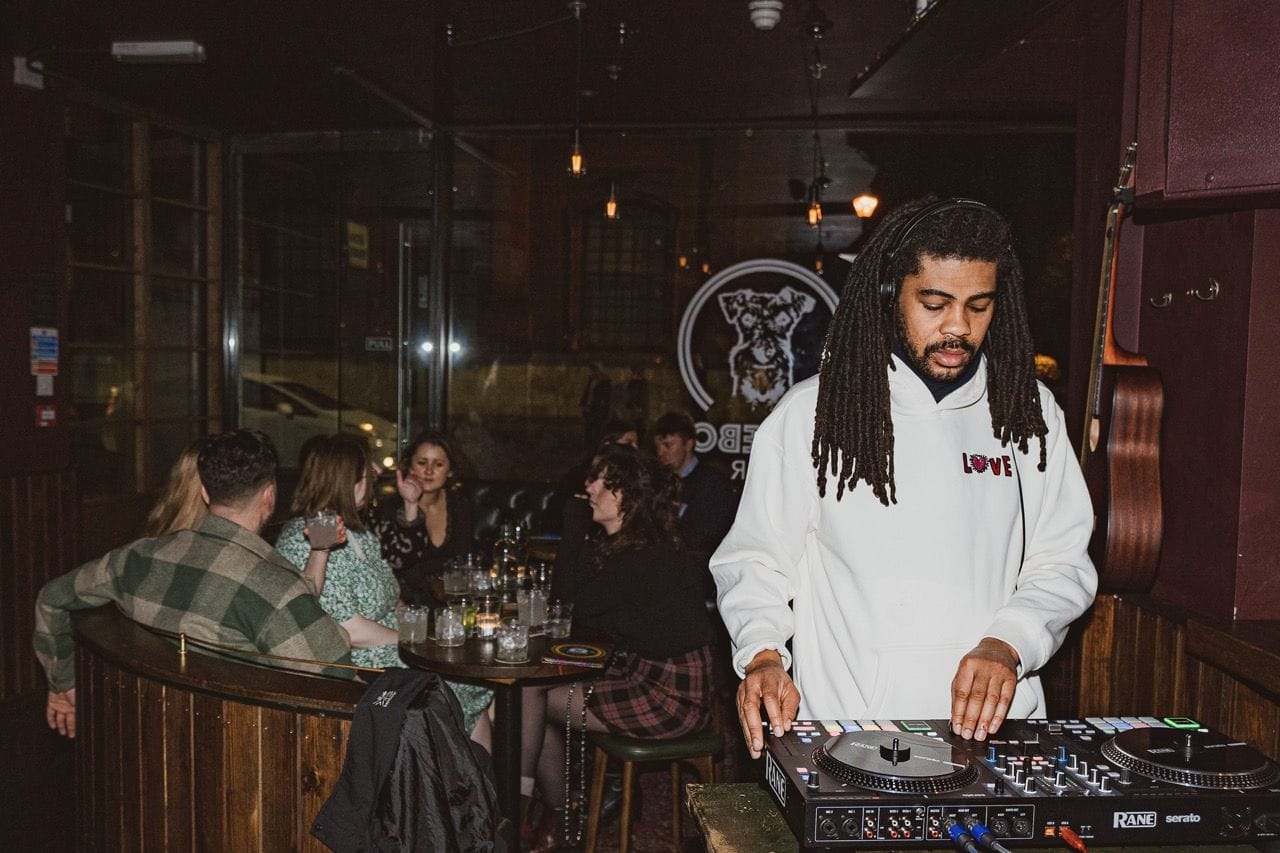 homeboy irish pub cocktail bar angel london people