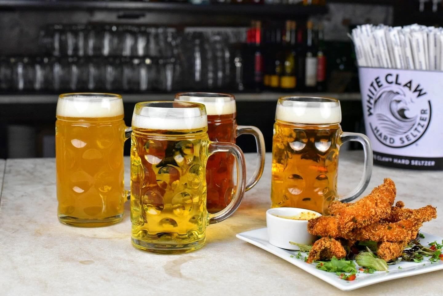 Houston, we don't have any problems with this Manhattan beer garden: Houston Hall image 3