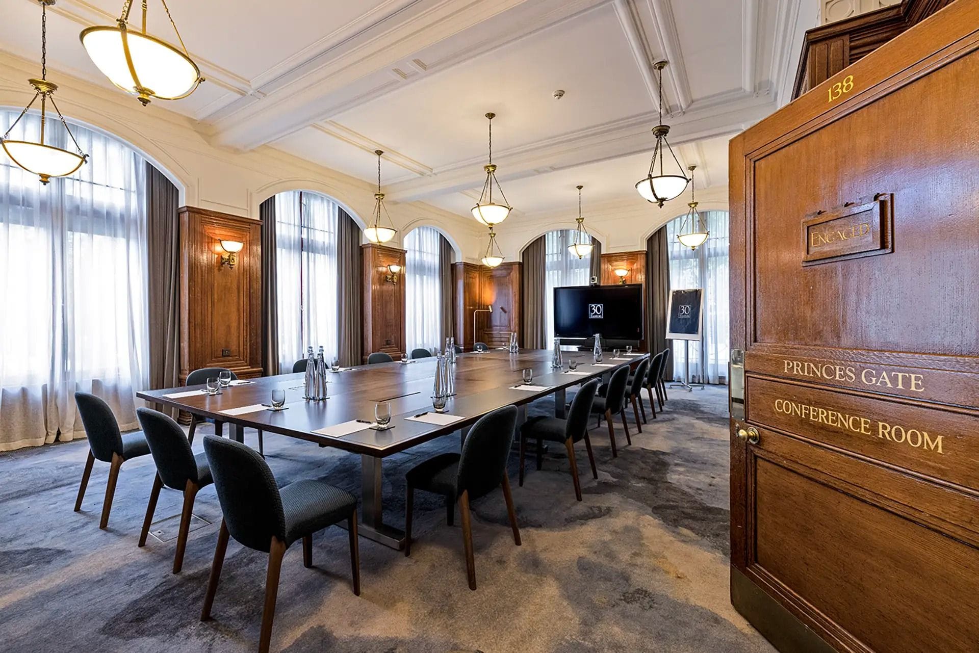 Plenty of high-end King's Cross meeting rooms: 30 Euston Square image 3
