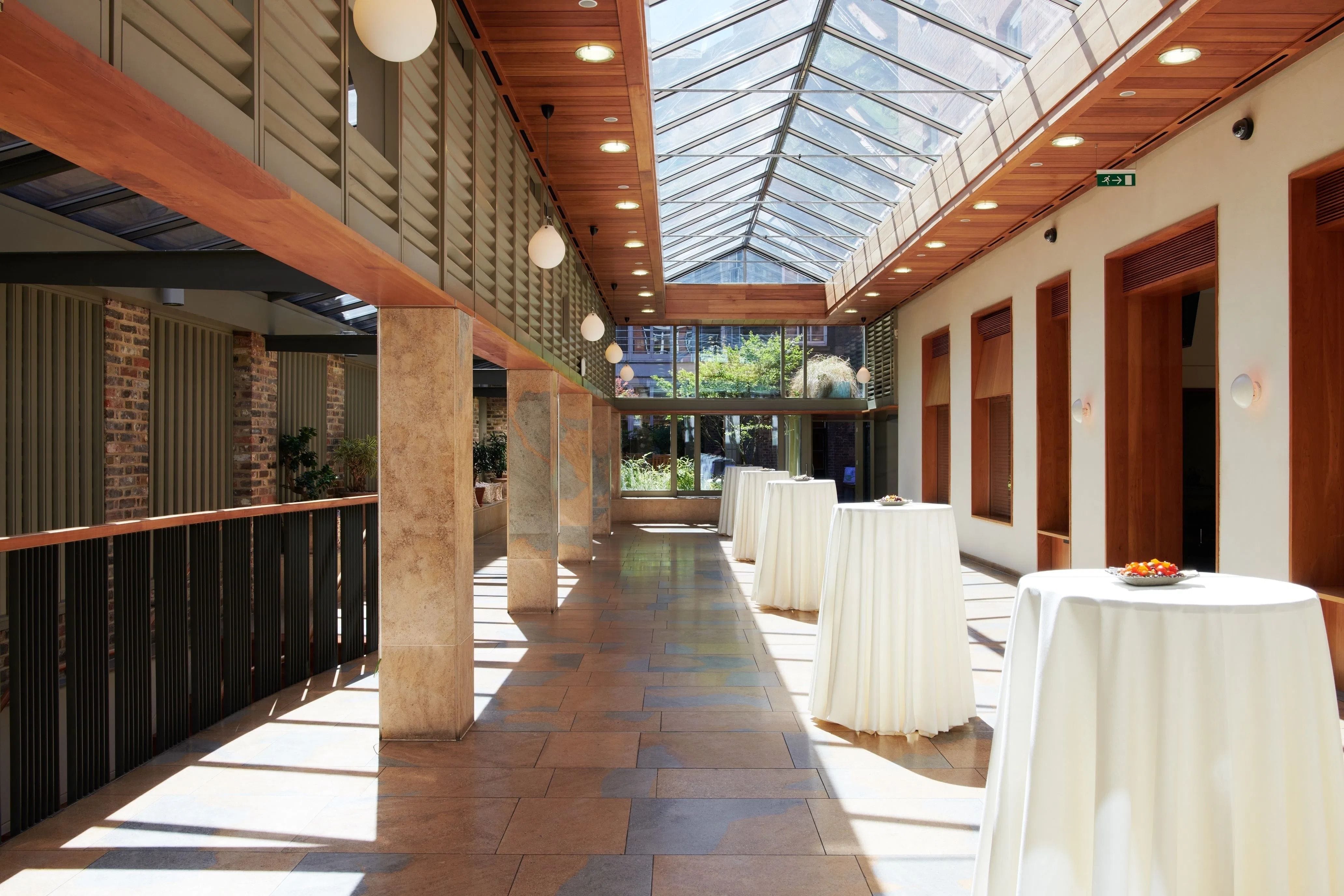 A central London meeting venue with heritage interiors: No.11 Cavendish Square image 3