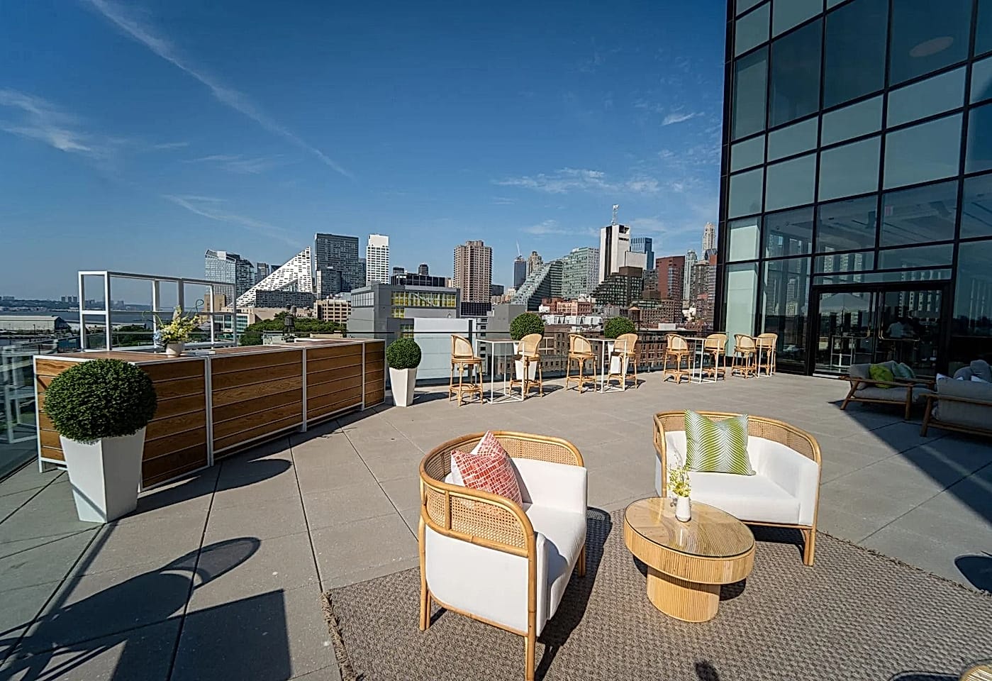 Sleek Hudson River views for a more polished affair: The Glasshouse1