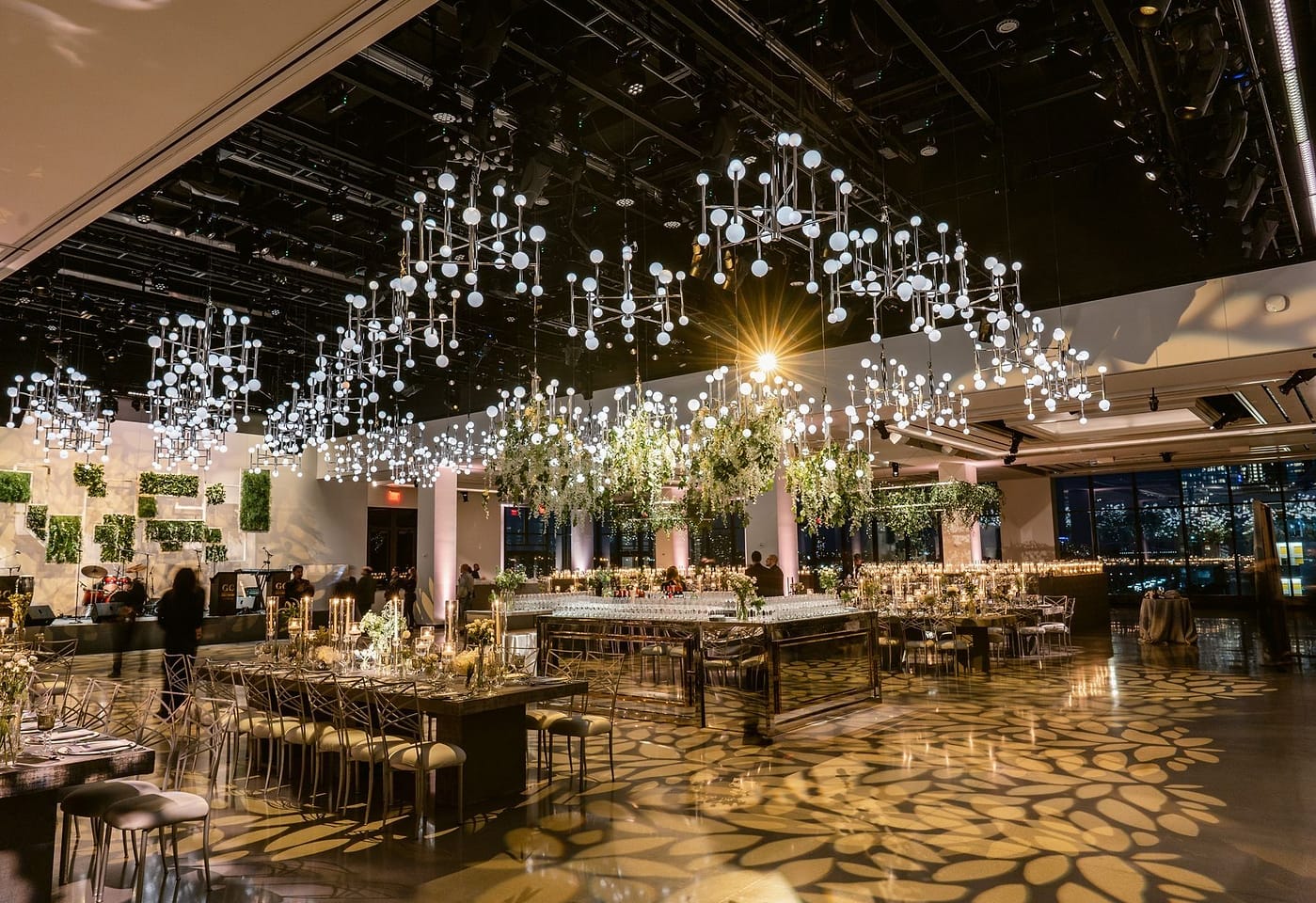 Sleek Hudson River views for a more polished affair: The Glasshouse image 3