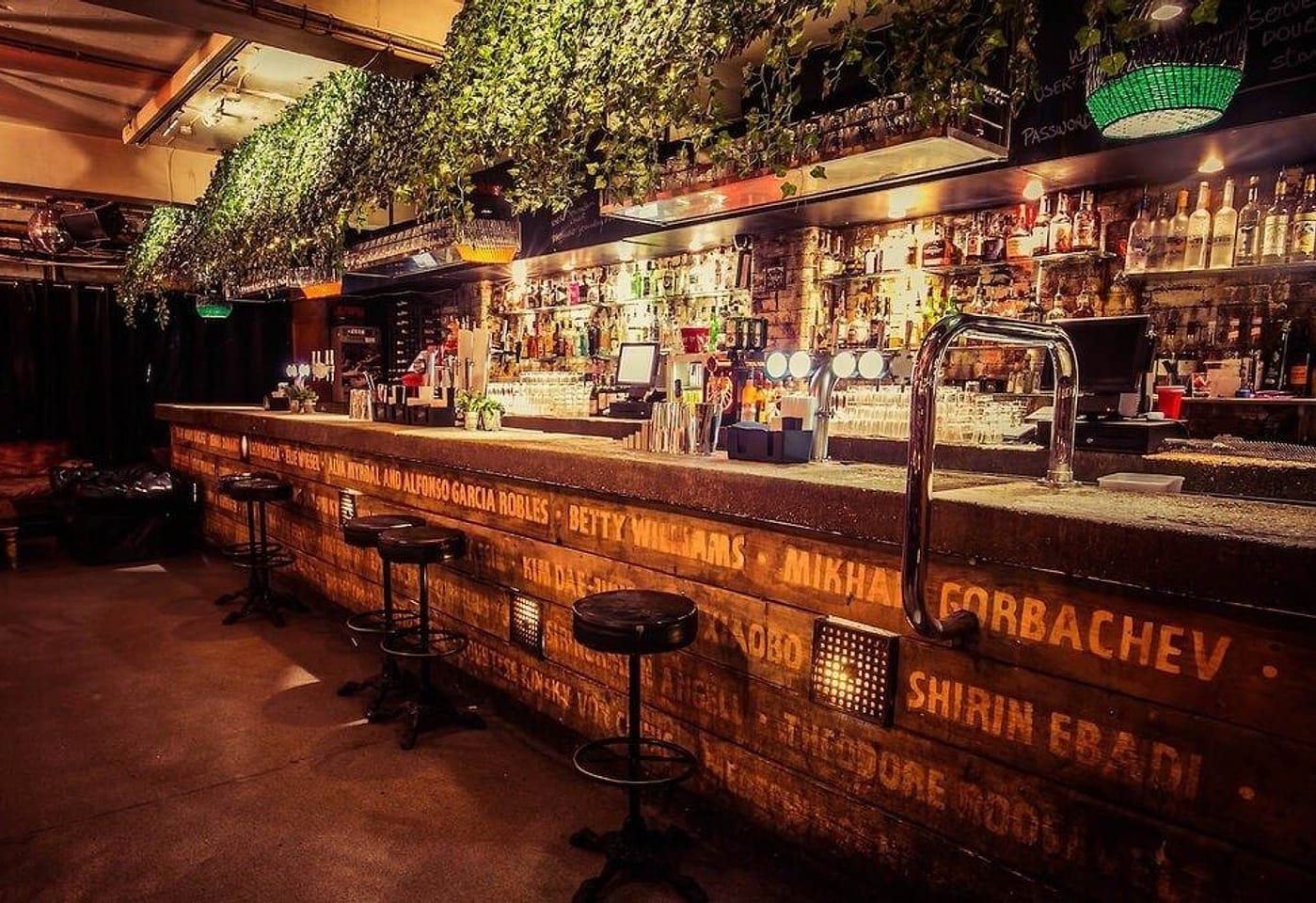 jerusalem bar and kitchen near oxfrod street