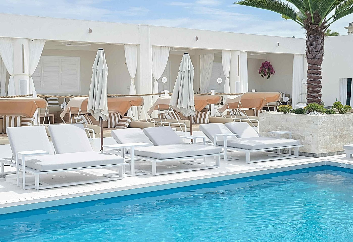 La Luna Beach Club (Pool) | View of Poolside seating | Venue Hire Gold Coast | 3