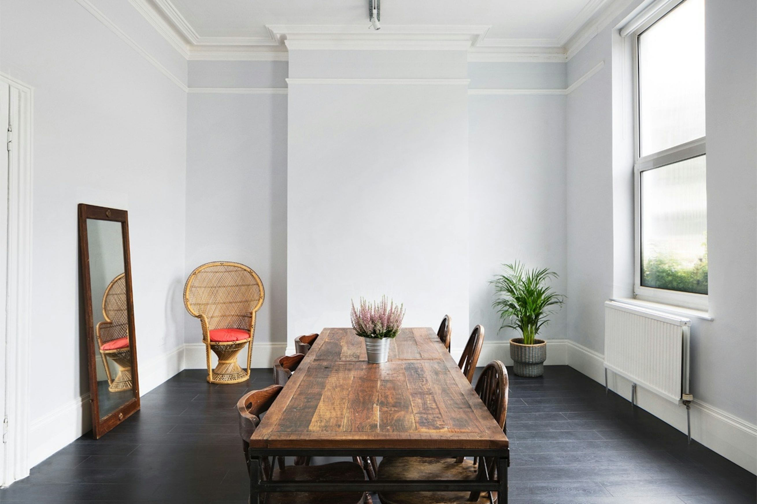 interior of landor pub the boardroom clapham meeting room