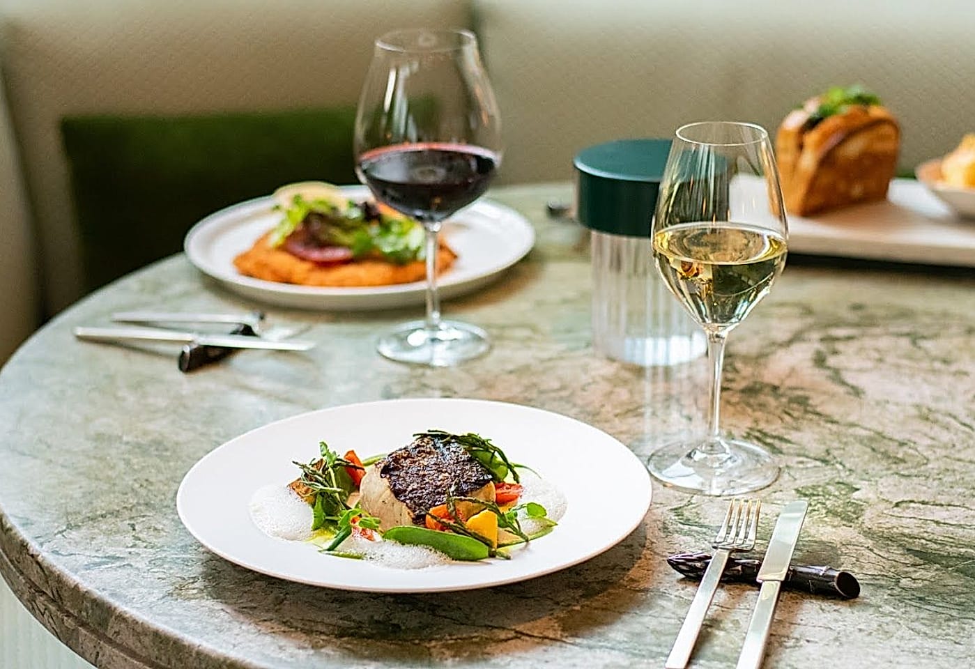 For an intimate corporate cocktail hour: Le Jardinier New York image 3