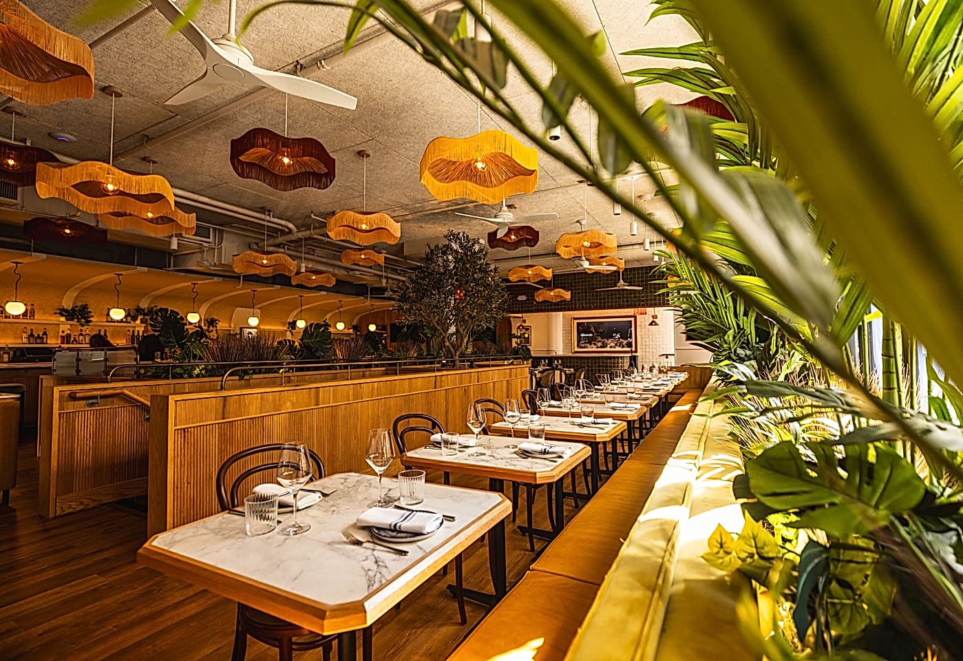 leonetta midtown manhattan business work power company lunch nyc