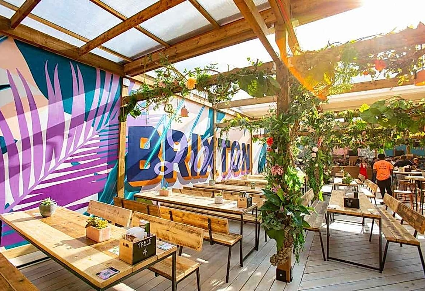 Take the right turn to reach this outdoor bar: Lost in Brixton1