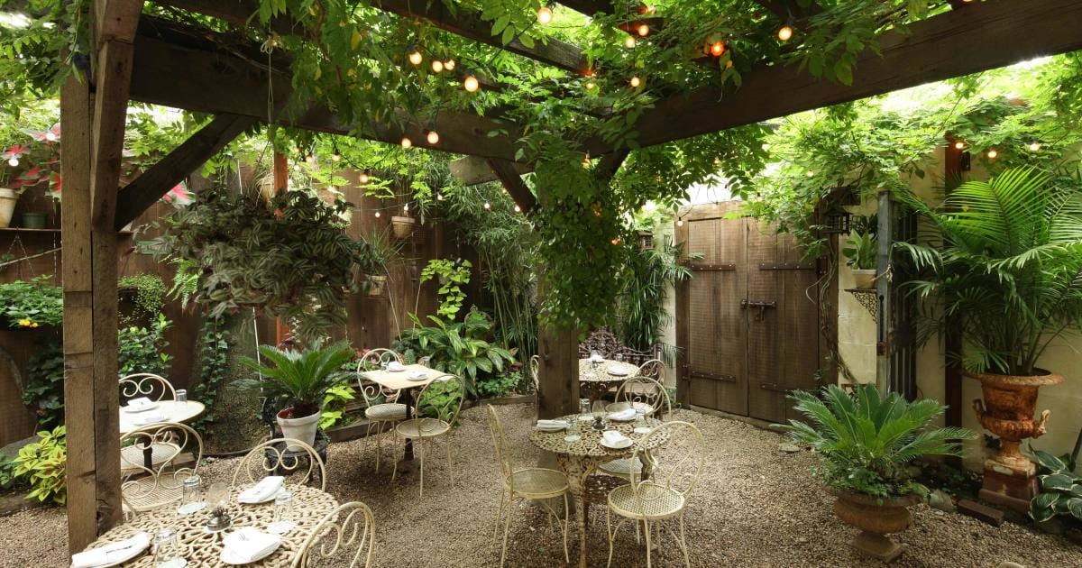 maison premiere outdoor bars brooklyn