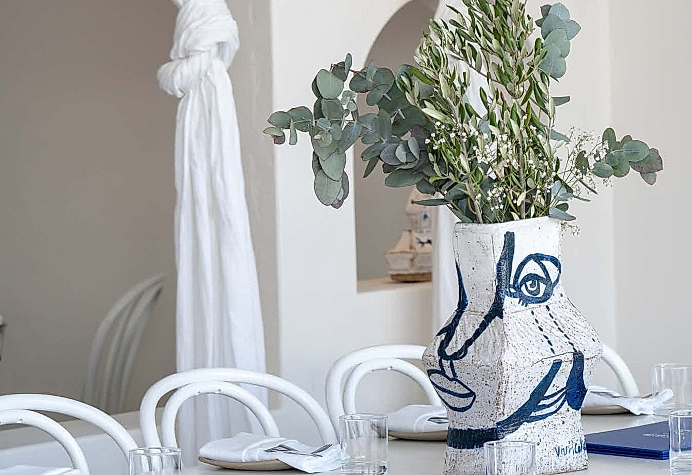 Maman Bar & Kitchen | Close up of Table Decorations | Venue Hire Gold Coast | 2