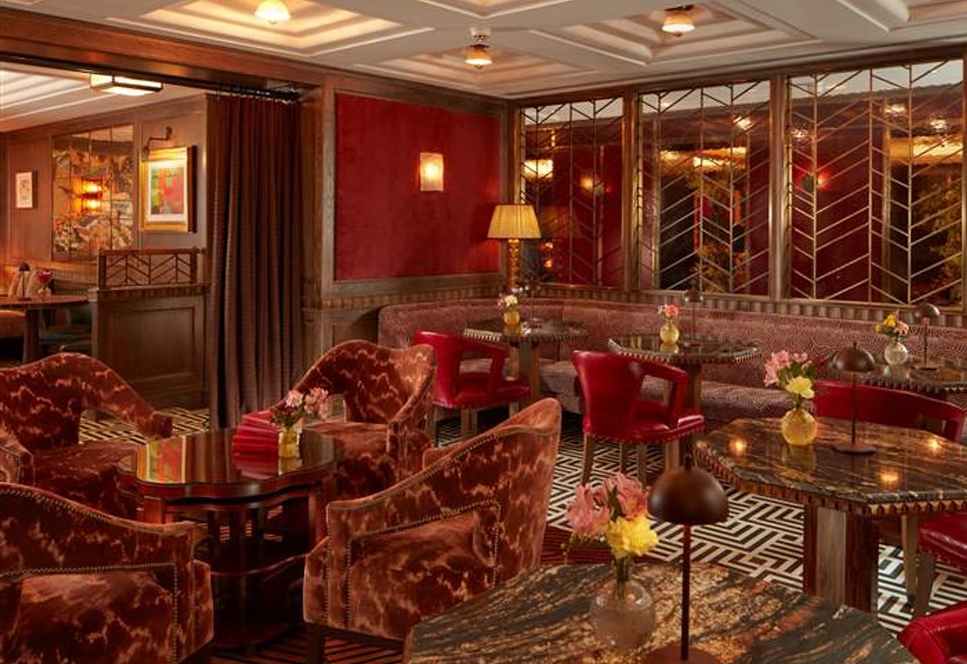 Drink with the greats at this Mayfair cocktail bar: Manetta’s Bar image 2