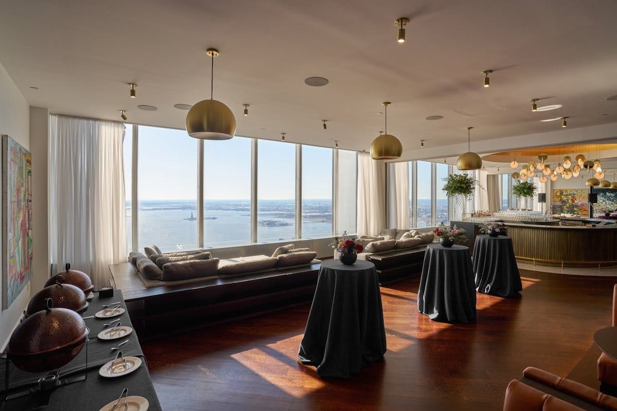 Indulge in  the corporate social life at this unique NYC venue: Manhatta image 2